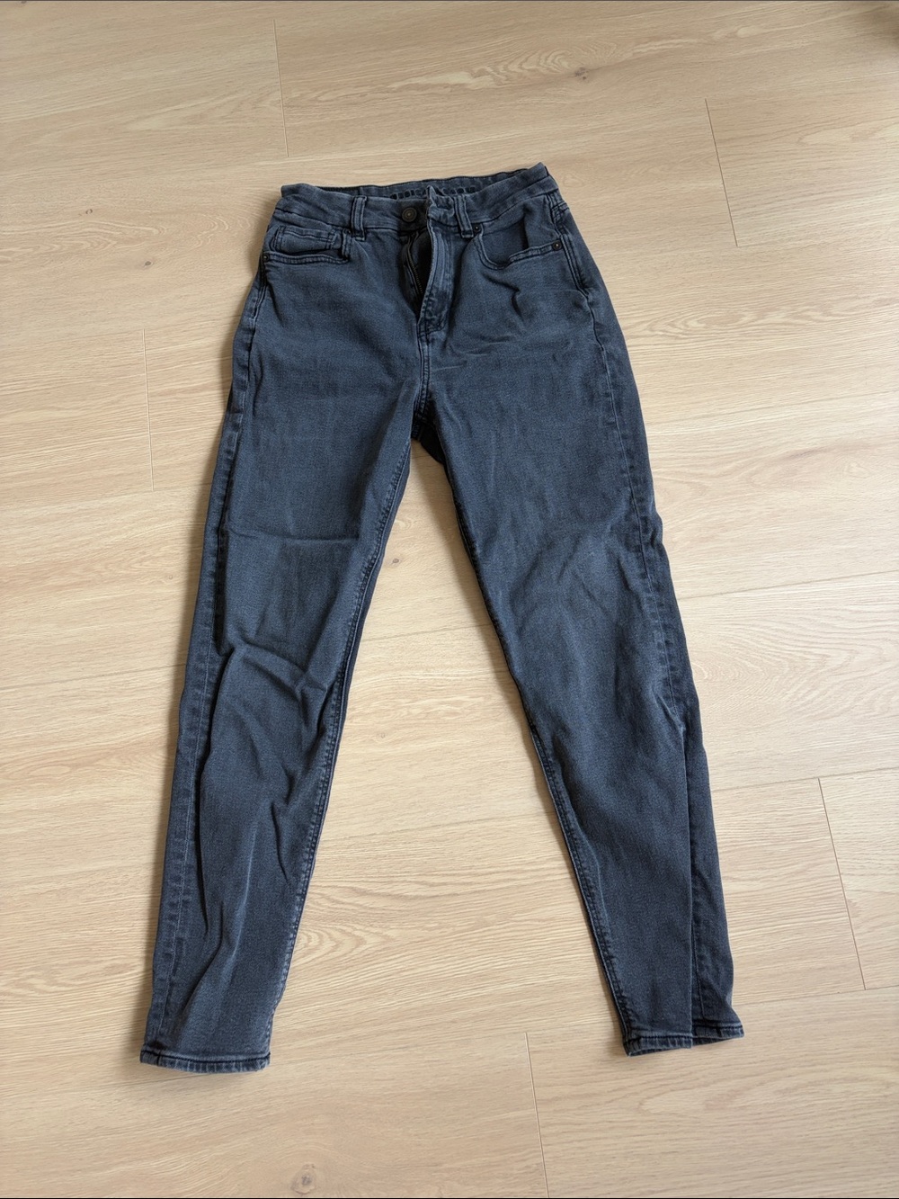 American Eagle Black Curvy Mom Jeans